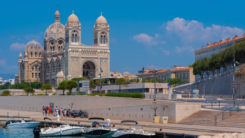 BTS Gestion de la PME en alternance formation rémunérée à Marseille dans les Bouches du Rhône.