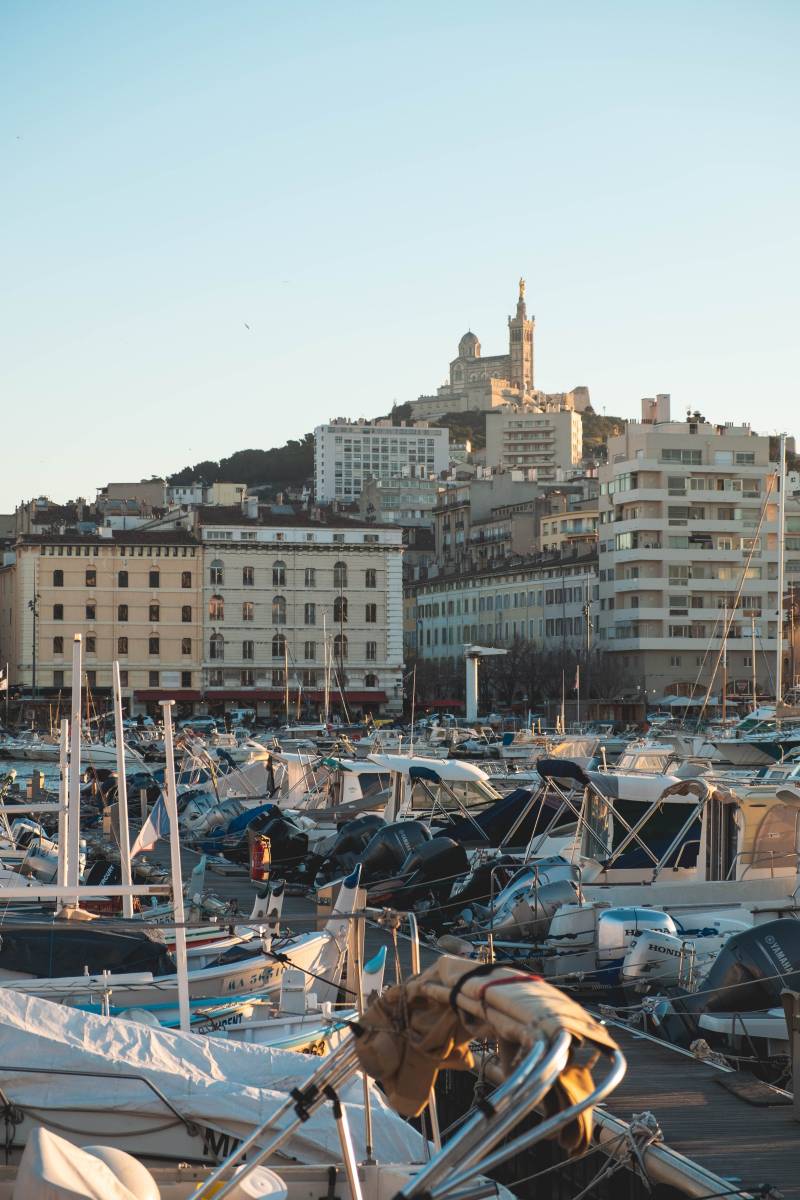 L'Équilibre Parfait : Conseils pour Harmoniser Vie Étudiante et Réussite Académique à Marseille