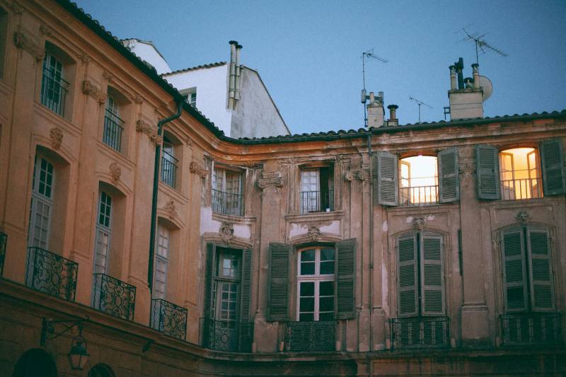 Investir dans l'Avenir de l'Immobilier : Le BTS Immobilier à Aix-en-Provence, Une Formation d'Excellence par l'IFTE AIX